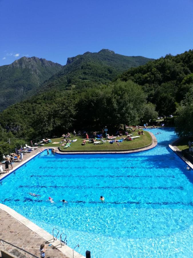 Attico With Big Terrace In Residence With Pool Valbrona Kültér fotó
