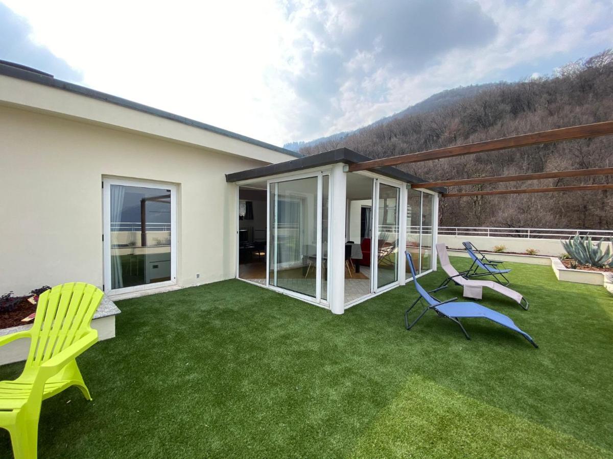 Attico With Big Terrace In Residence With Pool Valbrona Kültér fotó